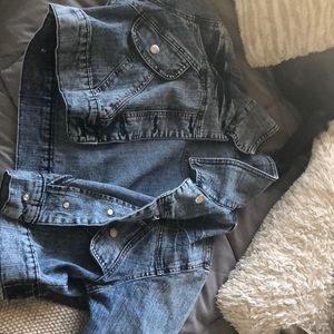 Cropped blue jean jacket